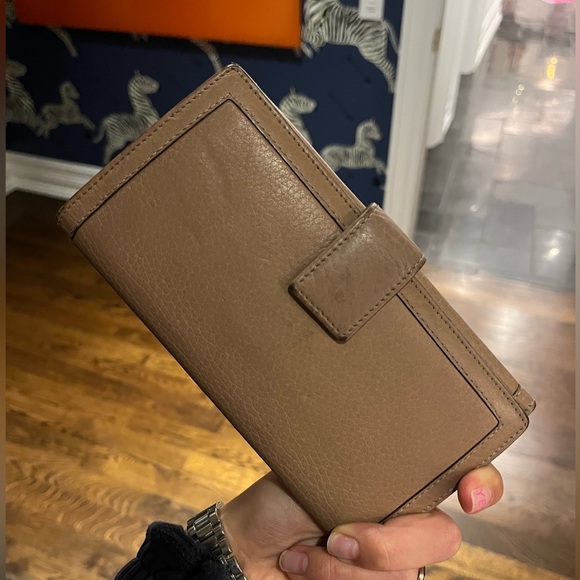 Gucci leather bamboo bow + tassel trifold flap wallet w/ gold hardware - Picture 2 of 8